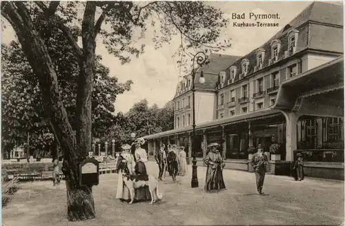 Bad Pyrmont, Kurhaus-Terrasse -503232
