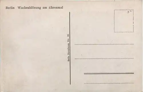 Berlin - Wacheablösung am Ehrenmal -602890