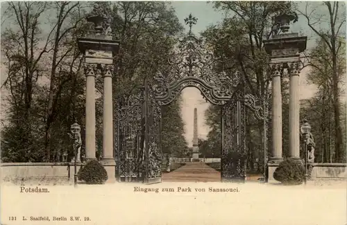 Potsdam, Eingang zum Park von Sanssouci -504190
