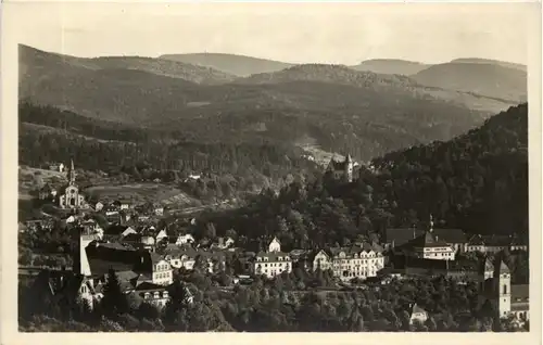 Baden-Baden-Lichtental mit Aussicht auf die Badener Höhe -503668
