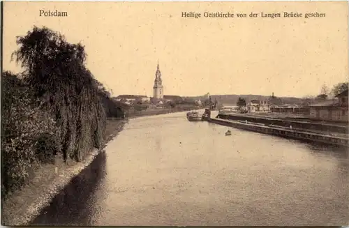 Potsdam, Heilige Geistkirche von der langen Brücke gesehen -504096