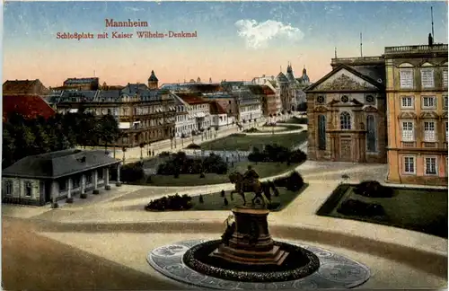 Mannheim, Schlossplatz mit Kaiser-Wilhelm-Denkmal -505356