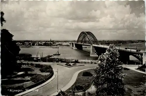 Nijmegen - Waalbrug -479760