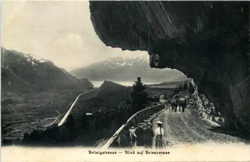 Brünigstrasse, Blick auf Brienzersee -506304