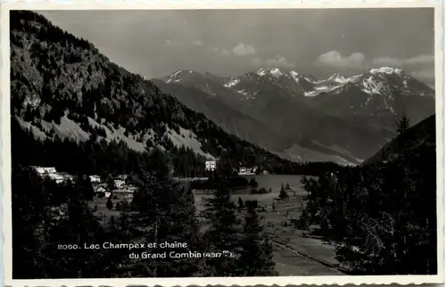 Lac Champex et Chaine du Gd. Combin -507360