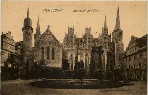 Merseburg, Schlosshof mit Dom -504858