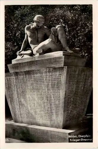 Weiden, Krieger-Ehrenmal -375390