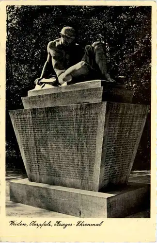 Weiden, Krieger-Ehrenmal -375430