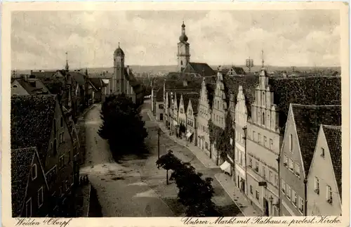 Weiden, Unterer Markt mit Rathaus und protest. Kirche -376270