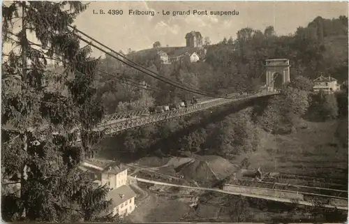 Fribourg - Le grand Pont suspendu -605482