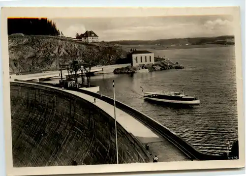 Sperrmauer und Stausee der Bleilochsperre -377528