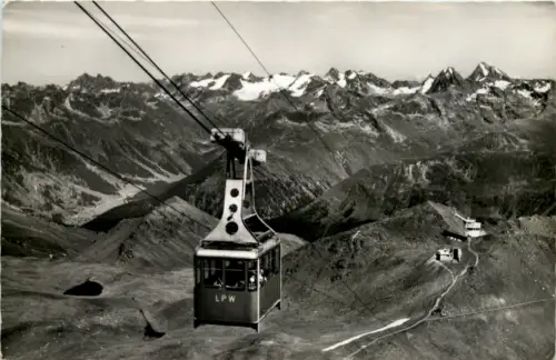 Davos-Parsenn, Weissfluhgipfelbahn mit Blick in die Silvrettagruppe -508078