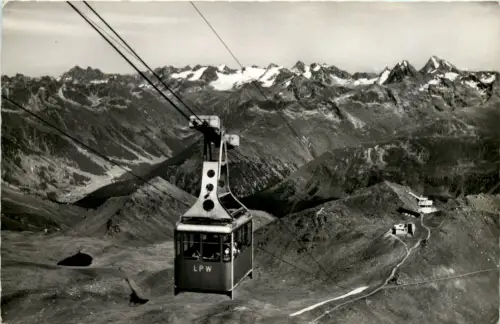 Davos-Parsenn, Weissfluhgipfelbahn mit Blick in die Silvrettagruppe -508078