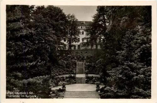 Bad Lausick, Terrasse im Kurpark -378334