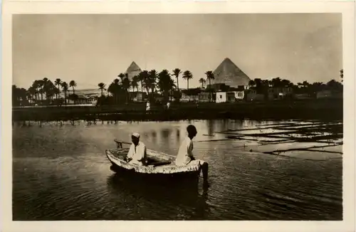 Cairo - Village near the Pyramids -484812