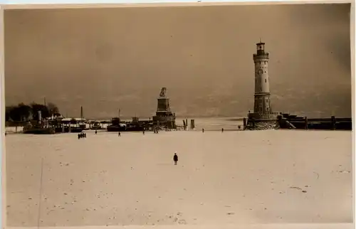 Lindau - Zugefrorener Bodensee -611402