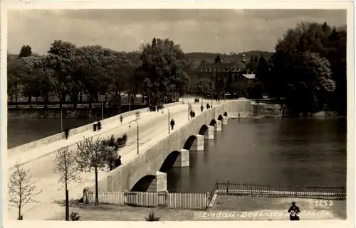 Lindau - Bodenseebrücke -611228