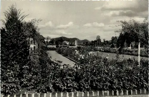 Hersbruck, Partie im Rosenpark am Strudelbad -382198