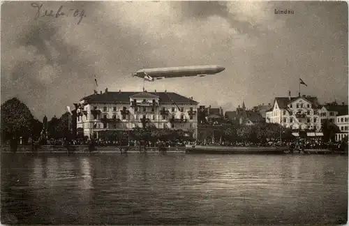 Lindau mit Zeppelin -611480