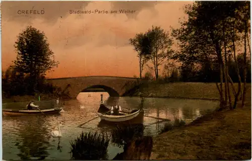 Krefeld, Stadtwald-Partie am Weiher -511142