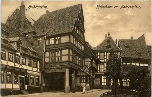 Hildesheim, Pfeilerhaus am Andreasplatz -388378