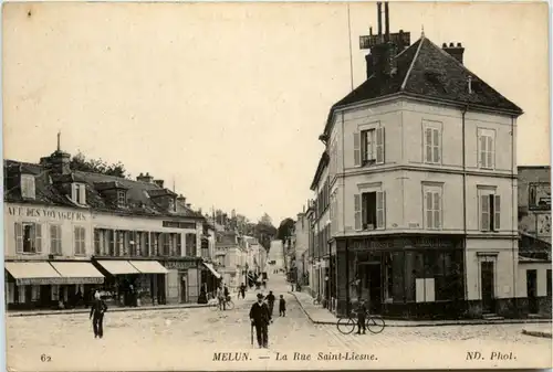 Melun, La Rue Saint-Liesne -392850