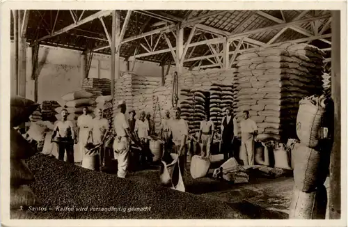 Santos - Kaffee wird versandfertig gemacht -616454