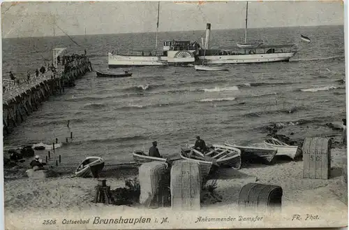 Ostseebad Brunshaupten - Ankommender Dampfer -616650