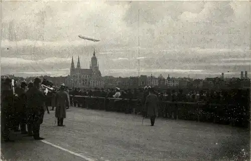 Zeppelin grosse Fernfahrt nach München 1909 -616896