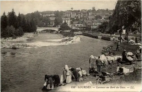 Lourdes - Laveuses au Bord du Gave -616176