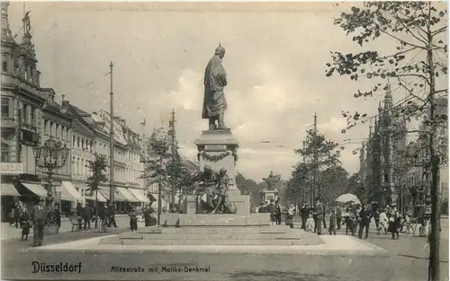 Düsseldorf - Alleestrasse mit Moltke Denkmal -622310