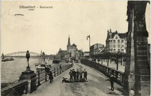 Düsseldorf - Rheinwerft -622630