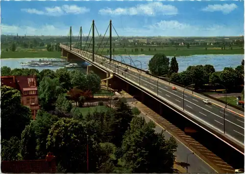 Düsseldorf - Theodorf Heuss Brücke -622730