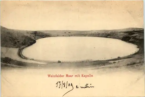 Weinfelder Maar mit Kapelle - Daun -621252