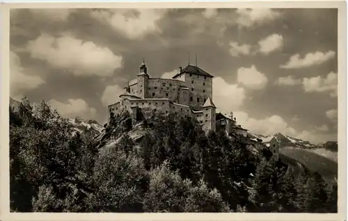 Schloss Tarasp -623090