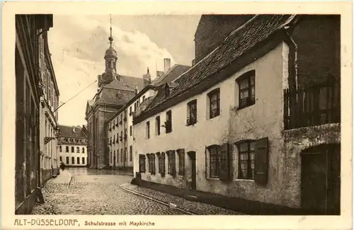 Düsseldorf - Schulstrasse mit Maxkirche -621692