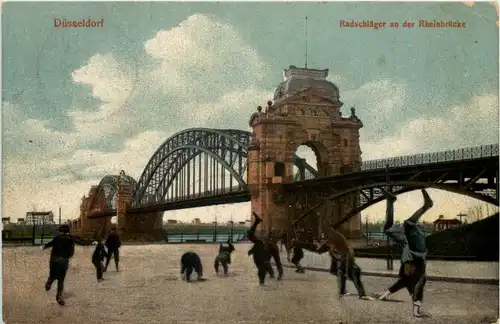 Düsseldorf - Radschläger an der Rheinbrücke -622716