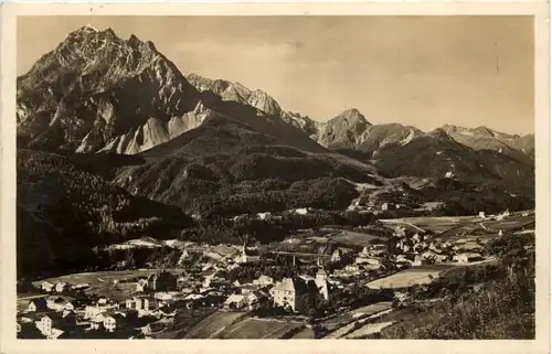 Schuls mit Piz Pisoc -624534