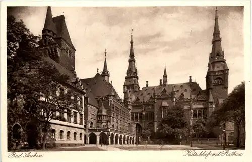 Aachen, Katschhof mit Rathaus -513576