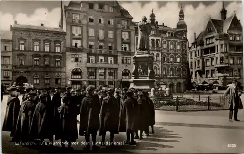 Eisenach, Die Kurrende vor dem Lutherdenkmal -512842