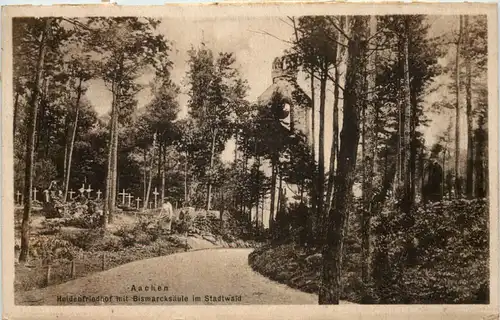 Aachen, Heldenfriedhof mit Bismarcksäule im Stadtwald -513550