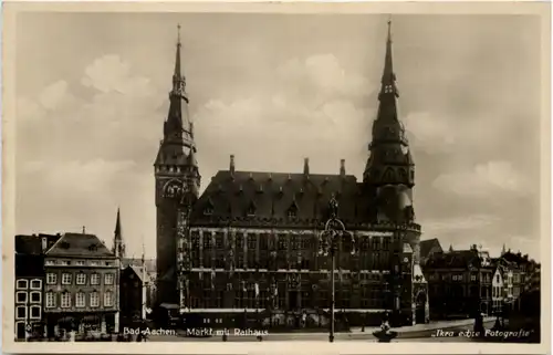 Aachen, Markt mit Rathaus -513590