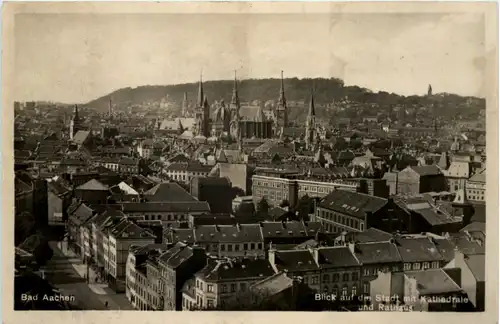 Aachen, Blick auf die Stadt mit Kathedrale und Rathaus -513622