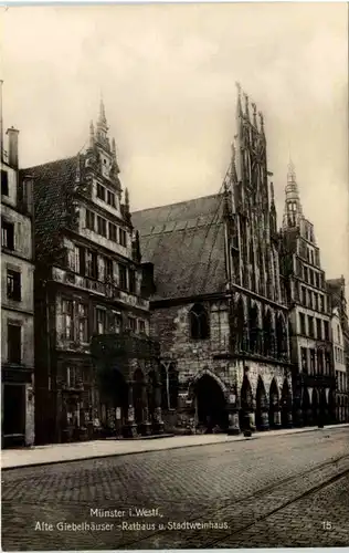 Münster i. W., Alte Giebelhäuser, Rathaus u. Stadtweinhaus -516324