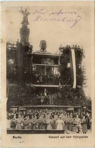 Berlin - Konzert auf dem Königsplatz -489290