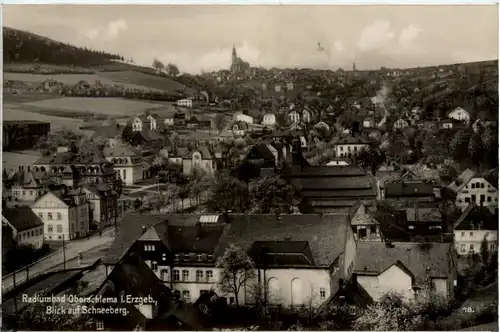 Oberschlema i. Erzgeb., Radiumbad, Blick auf Schneeberg -501404