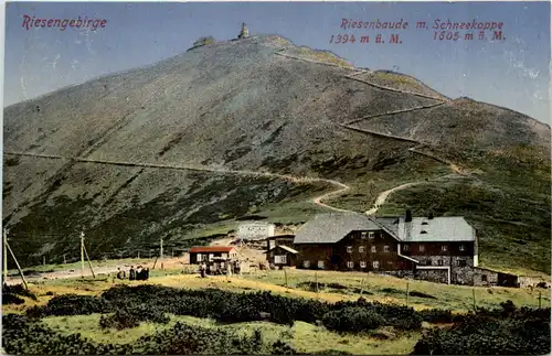 Riesenbaude mit Schneekoppe -626684