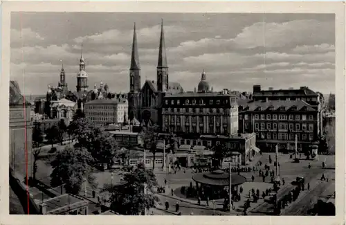 Dresden - Blick über den Postplatz -626420