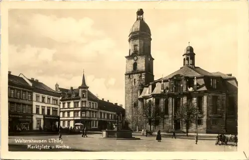 Waltershausen in Thüringen, Marktplatz und Kirche -518600