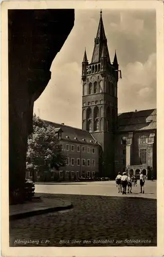 Königsberg - Blick über den Schlosshof -627774